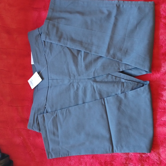 Croft & Barrow Ladie's Woven Pant - Picture 2 of 11